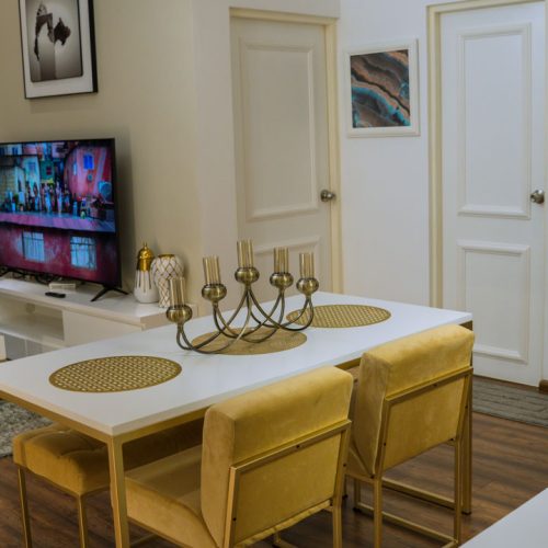RubyGolf-–--Luxury--Apartment-master_livingroom_13