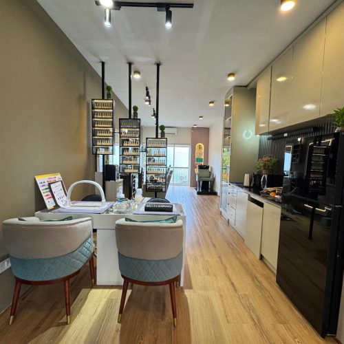 RubyGolf – Luxury Golf View Apartment- saloon_6